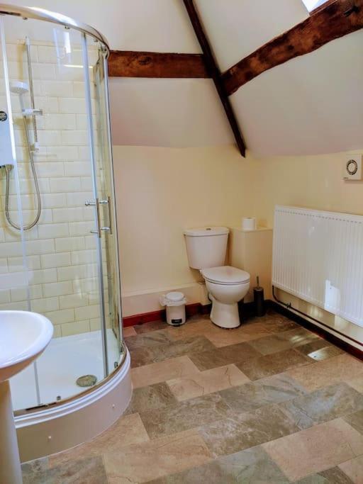 The Old Granary Farm Cottage Abergavenny Exterior foto